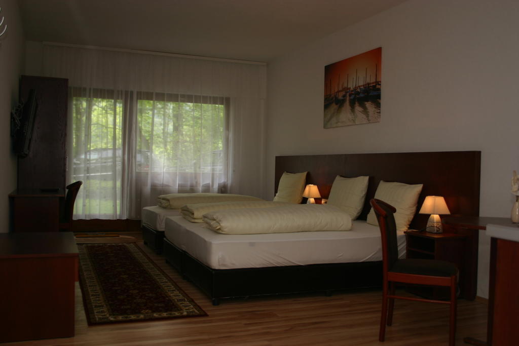 Apartment Traube Bad Urach Exterior foto